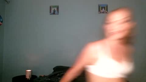 Snapshot of scarletsatine chatting on March 31, 10:59 am Scarlet Satine online show from March 31, 10:59 am