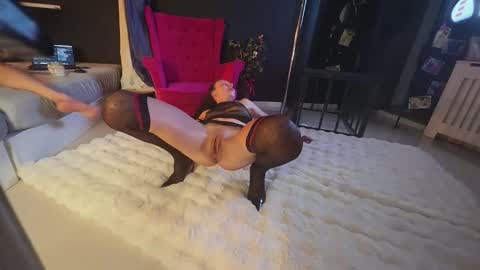 Snapshot of scarlett031987 chatting on April 22, 10:55 pm Scarlett031988 online show from April 22, 10:55 pm