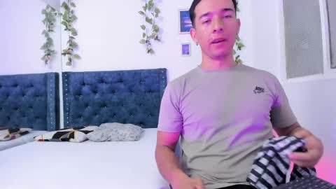 Scarlett y Dante online show from May 30, 2:36 pm