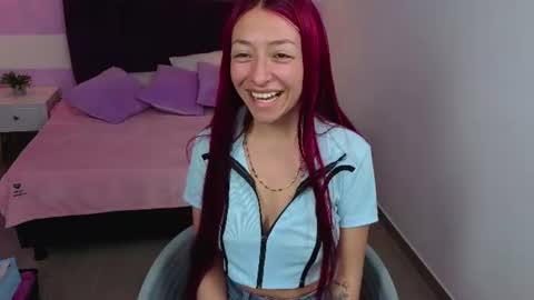 Snapshot of scarlett__bell chatting on July 16, 2:12 pm Scarlett online show from July 16, 2:12 pm