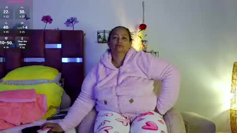 Snapshot of scarlett__jhonson chatting on June 9, 8:42 pm Scarlett online show from June 9, 8:42 pm