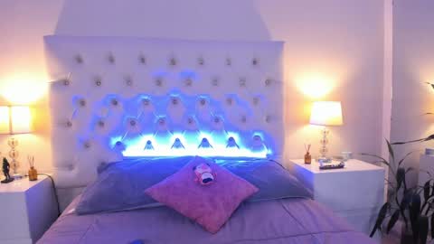 Snapshot of scarlett_bunnyy_ chatting on May 22, 8:36 pm Bunny online show from May 22, 8:36 pm
