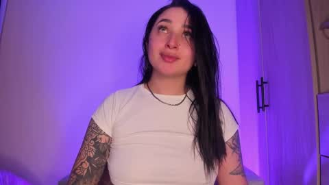 SCARLETT COLLINS online show from March 17, 5:00 am
