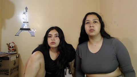 Snapshot of scarlett_evance chatting on July 4, 7:03 am Scarlett and Jazmin online show from July 4, 7:03 am