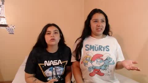 Snapshot of scarlett_evance chatting on July 8, 9:52 pm Scarlett and Jazmin online show from July 8, 9:52 pm