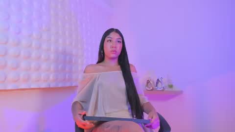 Snapshot of scarlett_fox_atelier chatting on July 1, 1:02 pm scarlett_fox_atelier online show from July 1, 1:02 pm