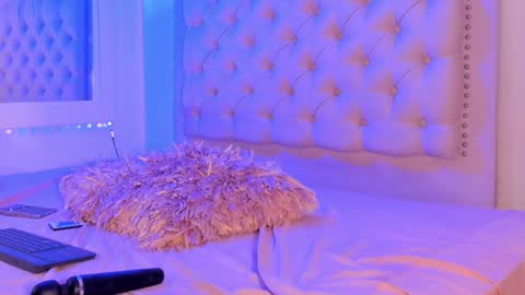 Snapshot of scarlett_grand chatting on March 8, 8:35 pm Scarlett Grand online show from March 8, 8:35 pm