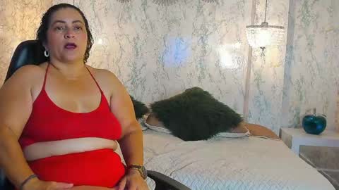Snapshot of scarlett_montoya chatting on April 29, 12:42 pm scarlett montoya online show from April 29, 12:42 pm