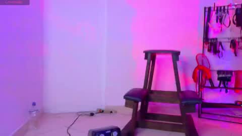 scarlett petyt online show from April 12, 3:44 am