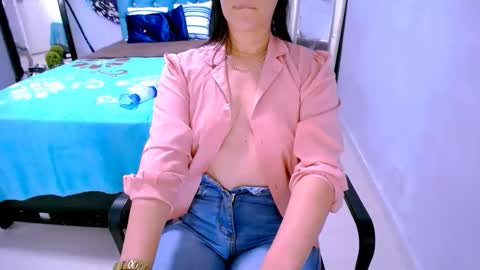 Snapshot of scarlett_sex2 chatting on January 31, 7:11 pm scarlet online show from January 31, 7:11 pm