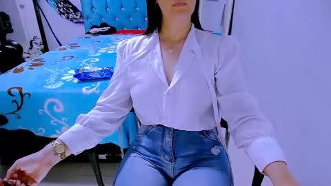 Snapshot of scarlett_sex2 chatting on March 10, 4:12 pm scarlet online show from March 10, 4:12 pm