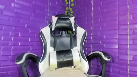 Snapshot of scarlett_sex_rs chatting on July 11, 2:25 am Scarlett online show from July 11, 2:25 am