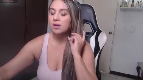 Scarlett online show from June 1, 4:20 pm