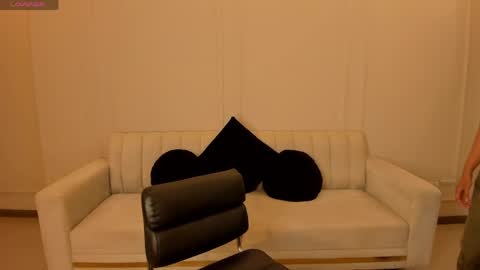 Snapshot of scarlettblaze1 chatting on June 1, 11:56 am Sacrlett Blaze online show from June 1, 11:56 am