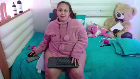 scarlettbooty online show from May 9, 5:56 am