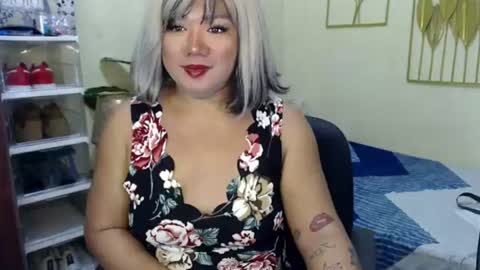 scarlette online show from June 12, 8:19 pm