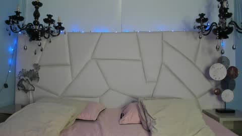 Scarlett Fever online show from April 2, 3:31 pm