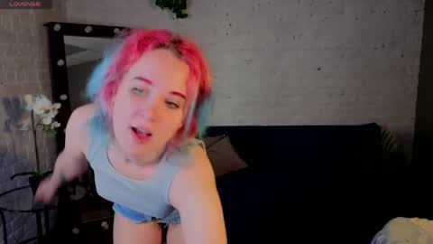 Snapshot of scarlettsparksxx chatting on May 22, 5:58 am Scarlett online show from May 22, 5:58 am