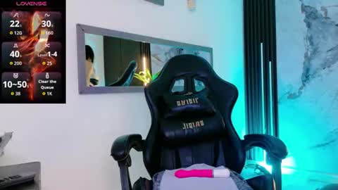 scarlettt_jones online show from June 11, 11:14 pm