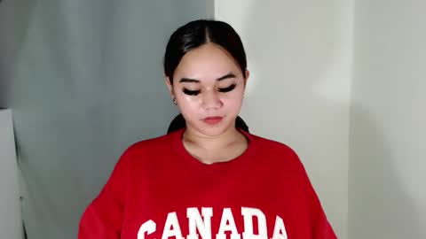 Snapshot of scarletvamp chatting on March 9, 10:47 pm scarletvamp online show from March 9, 10:47 pm
