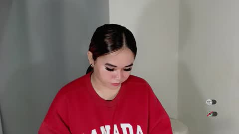 Snapshot of scarletvamp chatting on March 11, 1:22 am scarletvamp online show from March 11, 1:22 am