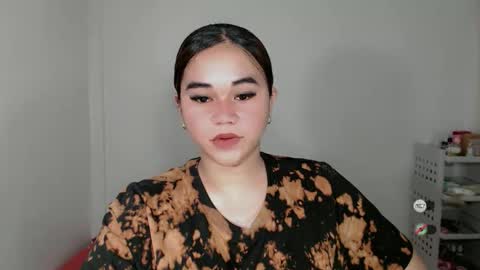 Snapshot of scarletvamp chatting on April 23, 12:04 pm scarletvamp online show from April 23, 12:04 pm