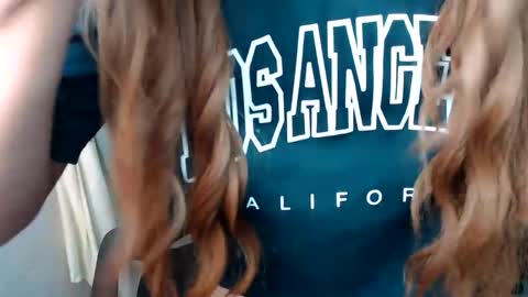 Snapshot of scarletxxxx chatting on February 3, 1:40 pm Queen Scarlet online show from February 3, 1:40 pm