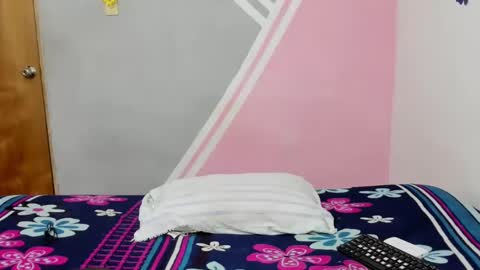 Snapshot of scarllet_lan chatting on February 9, 2:28 am scarllet_lan online show from February 9, 2:28 am