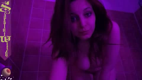 Snapshot of scarslutwitch chatting on September 21, 6:15 am ScarSlutWitch online show from September 21, 6:15 am