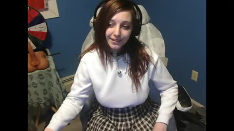 Snapshot of scarslutwitch chatting on April 19, 6:46 am ScarSlutWitch online show from April 19, 6:46 am