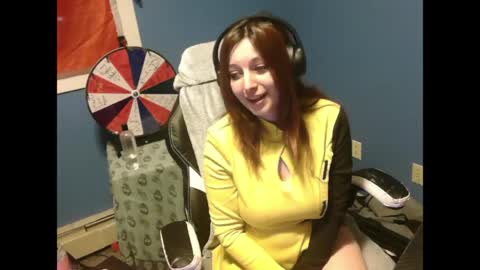 Snapshot of scarslutwitch chatting on April 25, 7:44 am ScarSlutWitch online show from April 25, 7:44 am
