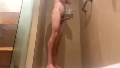 Snapshot of scb894682 chatting on December 15, 10:26 pm Skinny College Boy online show from December 15, 10:26 pm