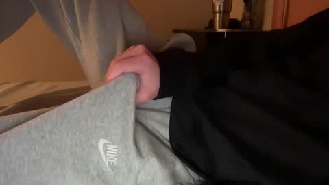 Snapshot of scb894682 chatting on January 19, 5:48 am Skinny College Boy online show from January 19, 5:48 am