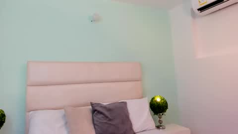 SCARLET online show from February 27, 10:59 am