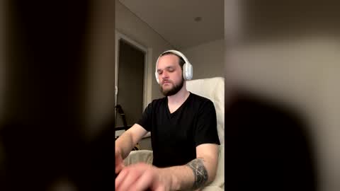 Charlie online show from May 13, 7:11 pm