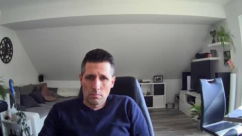 Snapshot of schnuckigeil chatting on March 23, 11:03 am Dildomen online show from March 23, 11:03 am