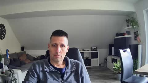 Snapshot of schnuckigeil chatting on April 13, 9:48 am Dildomen online show from April 13, 9:48 am