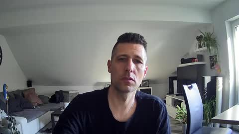 Snapshot of schnuckigeil chatting on April 17, 7:00 am Dildomen online show from April 17, 7:00 am