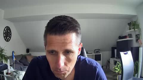 Snapshot of schnuckigeil chatting on May 8, 9:25 am Dildomen online show from May 8, 9:25 am