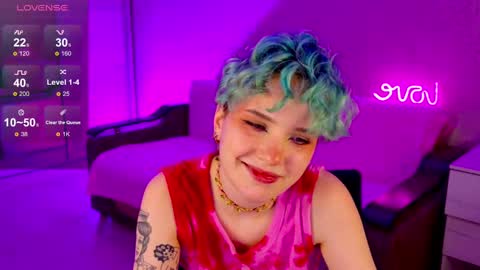 Snapshot of school_love chatting on December 16, 4:38 pm Rina online show from December 16, 4:38 pm