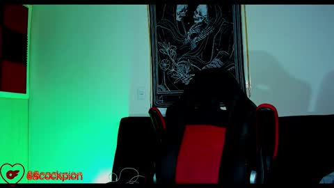 Snapshot of scockpion_ chatting on October 3, 8:33 am Alejandro help me to reach 200 thumps up online show from October 3, 8:33 am