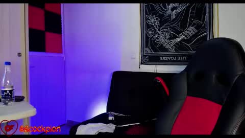 Alejandro help me to reach 200 thumps up online show from November 5, 6:57 am