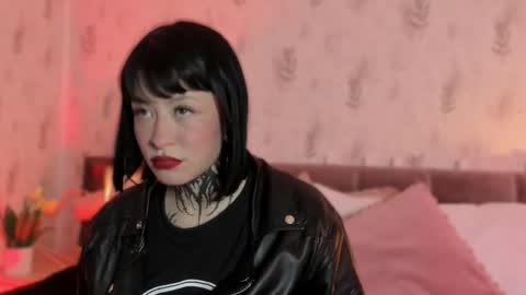 Scolw  online show from November 19, 8:53 pm