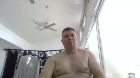 Snapshot of scoobs71 chatting on October 2, 6:31 am Scoobs online show from October 2, 6:31 am