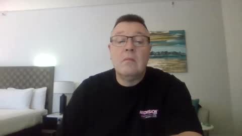 Snapshot of scoobs71 chatting on April 26, 1:42 pm Scoobs online show from April 26, 1:42 pm