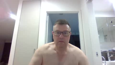 Snapshot of scoobs71 chatting on May 9, 1:16 pm Scoobs online show from May 9, 1:16 pm