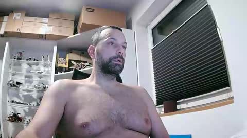 Snapshot of scorpion_cock chatting on February 15, 6:43 am scorpion_cock online show from February 15, 6:43 am