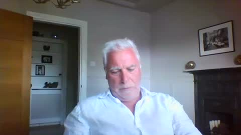Snapshot of scoti55 chatting on May 22, 4:34 pm scoti55 online show from May 22, 4:34 pm