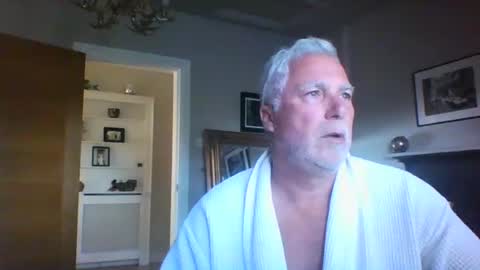 Snapshot of scoti55 chatting on May 31, 6:09 pm scoti55 online show from May 31, 6:09 pm
