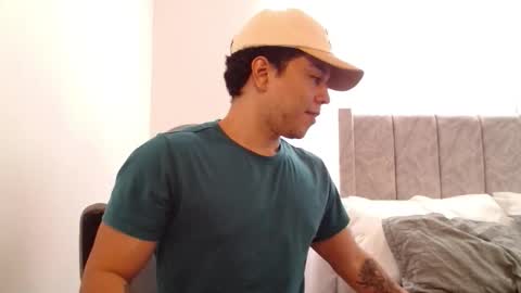 Snapshot of scott_brasher1 chatting on October 12, 9:03 pm Twitter Scott brasher1 Instagram Camiloestuardo2 online show from October 12, 9:03 pm